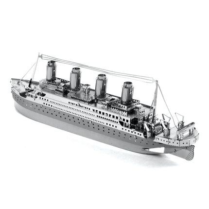 Titanic 3D Metal Model Kit - โมเดลโลหะเรือ Titanic